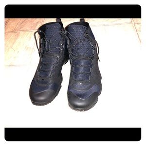 Under armour men’s shoes